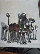 SILVERWARE SET