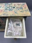 VINTAGE FLORAL JEWELRY BOX WITH CONTENTS OF JEWELRY AND WATCHES INCL. SEIKO, CITIZEN, FOSSIL, PRECIS