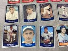 (18) Baseball Legends Baseball Cards
