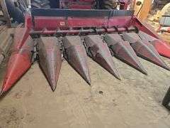 Case model 1063 6 row cornhead attachment