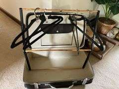 PAIR OF VINTAGE AMERICAN TOURISTER LUGGAGE