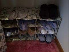 CONTENTS OF CLOSET INCLUDING ORGANIZERS AND CONTENTS, ROD OF CLOTHING