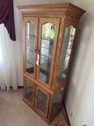SOLID OAK AMISH MADE CHINA HUTCH