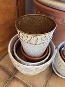 LARGE VARIETY OF FLOWER POTS