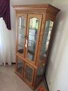 SOLID OAK AMISH MADE CHINA HUTCH