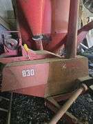 Farmhand 830 Feed Master grinder-mixer