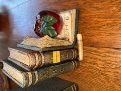 Apple Book Bookends