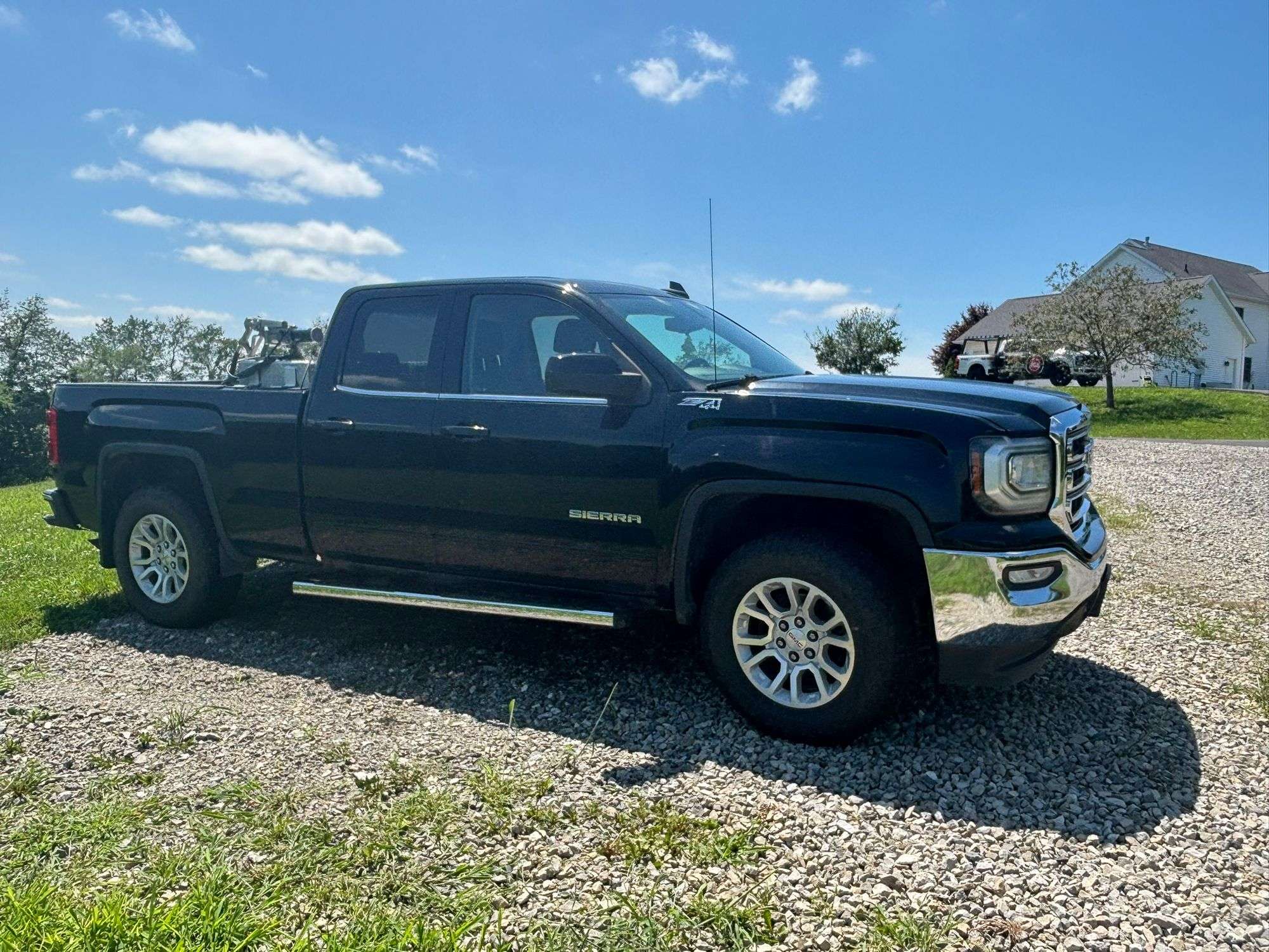 2016 GMC Sierra Z71 1500 , 4x4 , Crew Cab ,