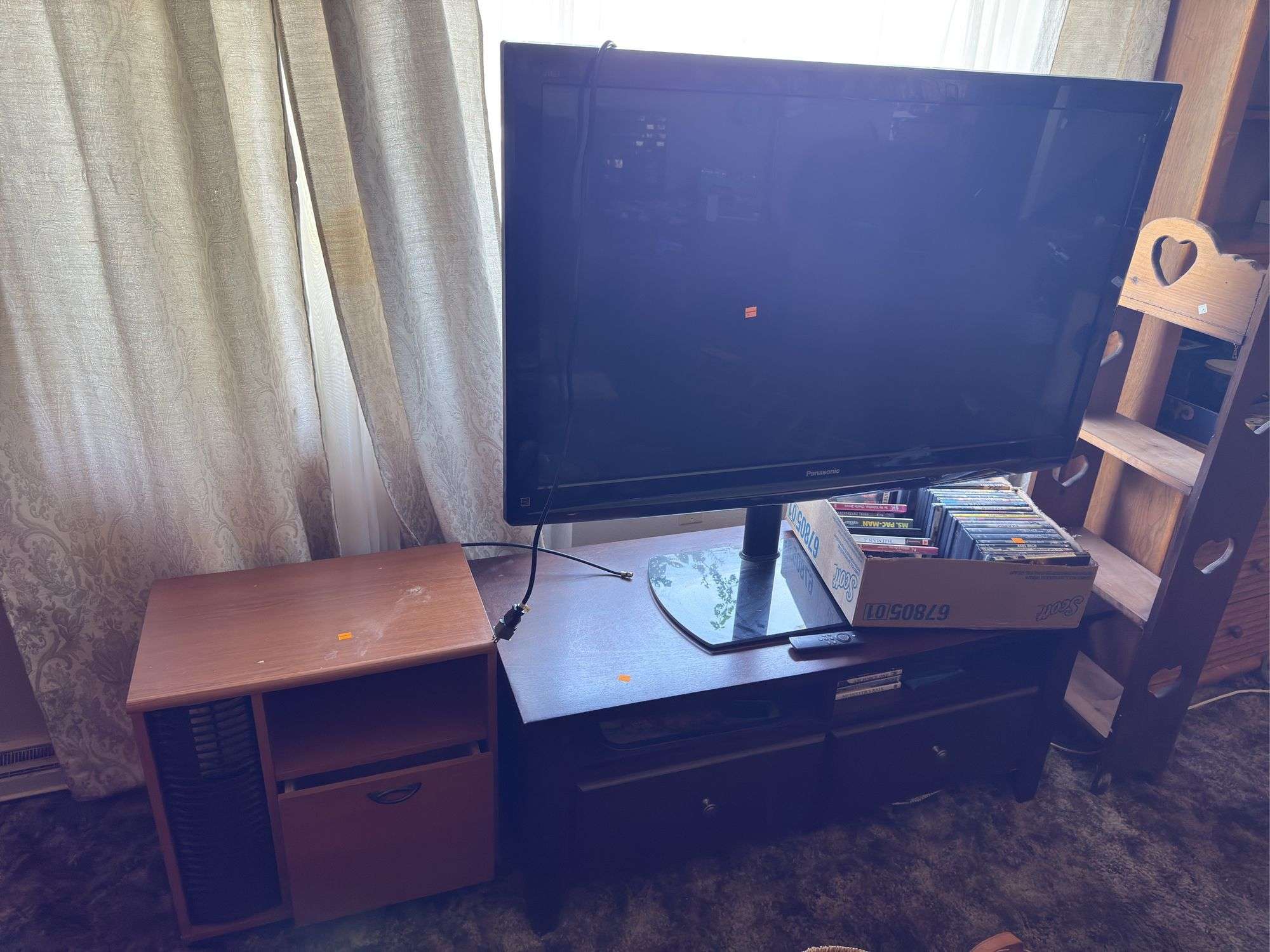 50 IN. TV, STANDS, MOVIES