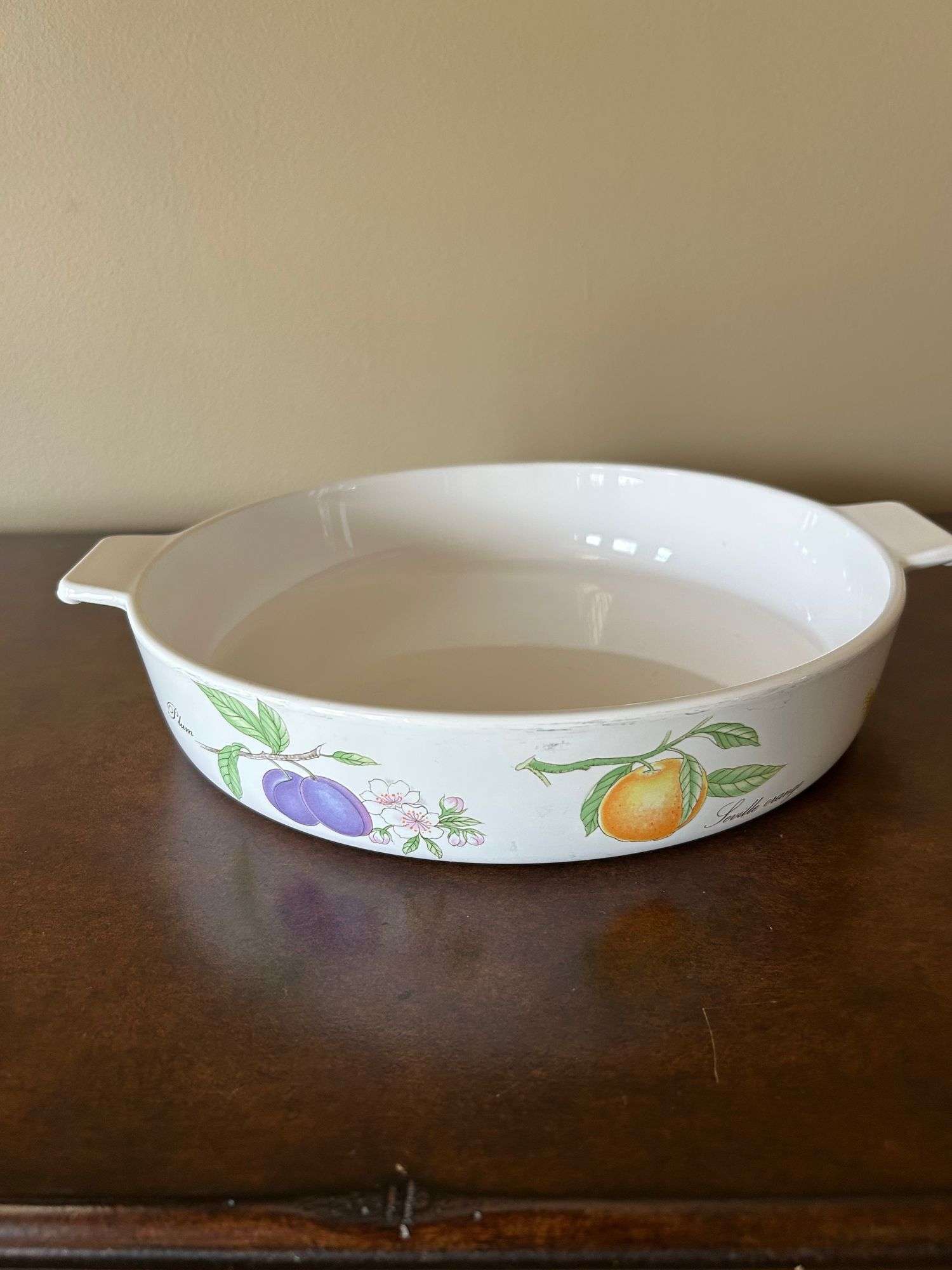 Narumi Neoceram Casserole Dish with Fruit Pattern