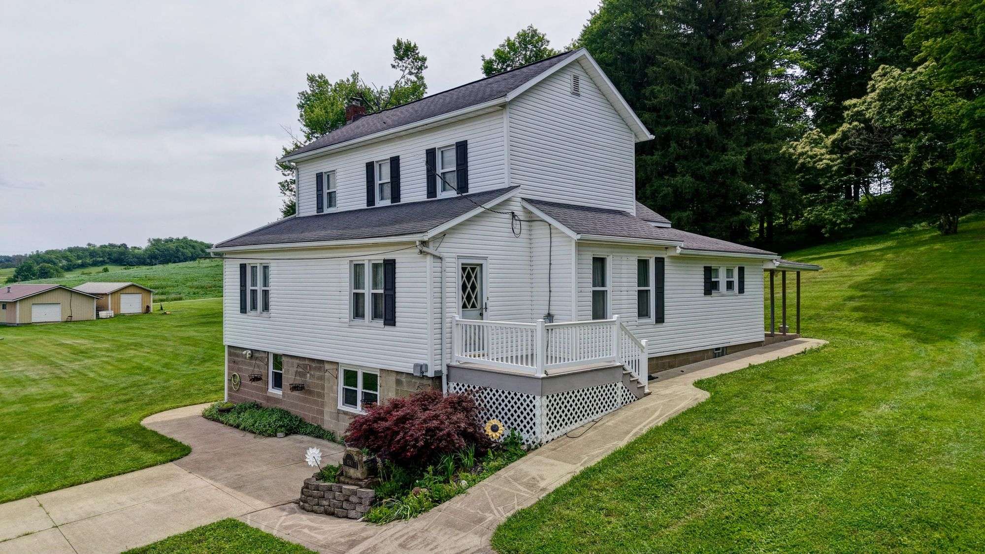 Absolute Home & Outbuildings on 3.75 Acres