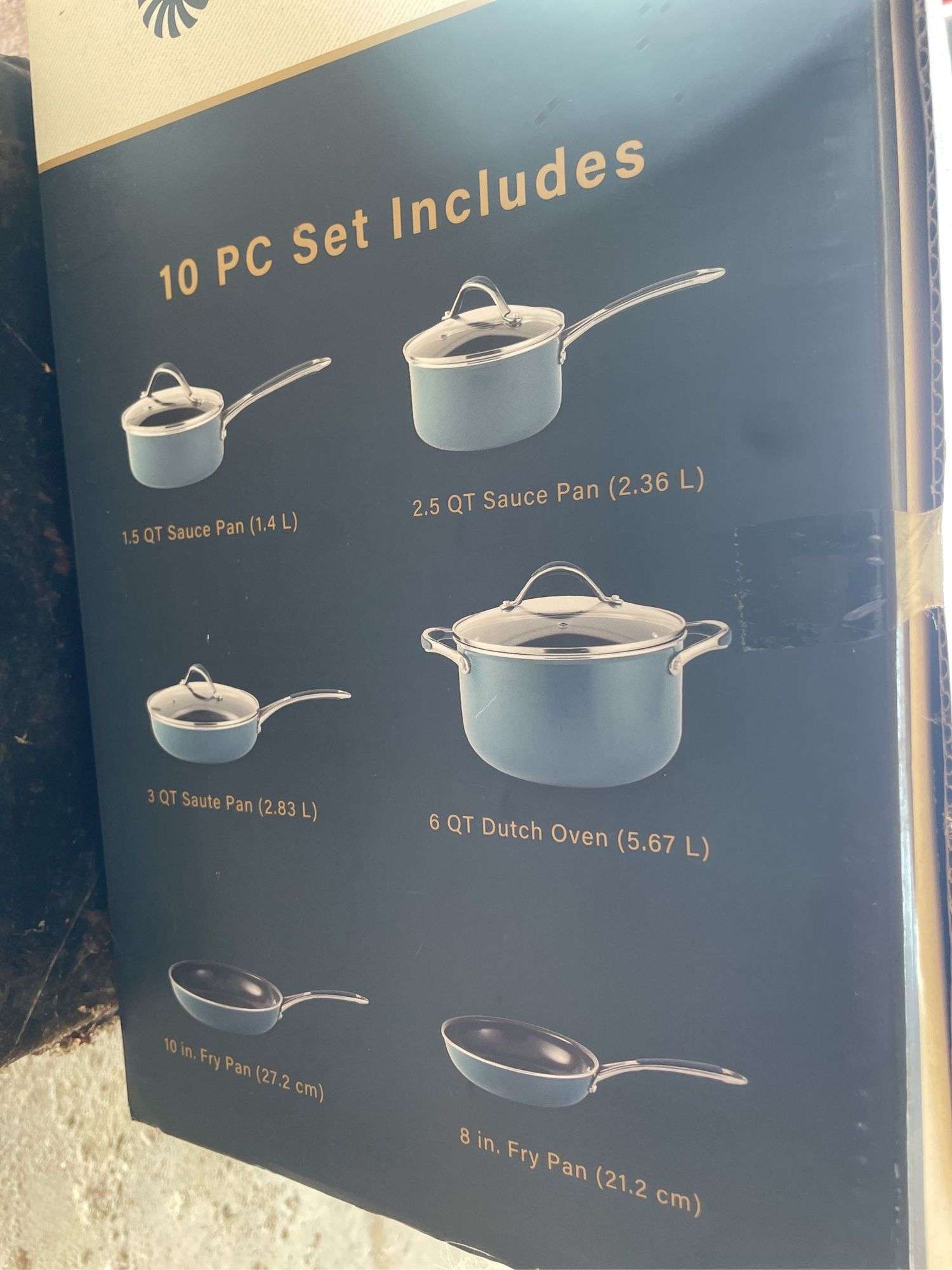 BRAND NEW BROYHILL NONSTICK COOKWARE