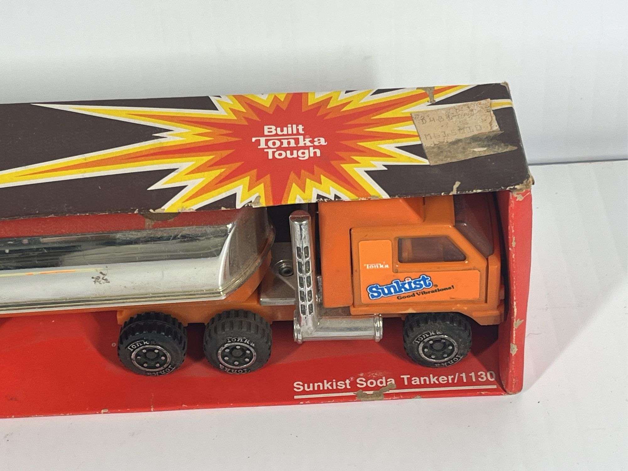 1982 Sunkist Soda Tanker #1130