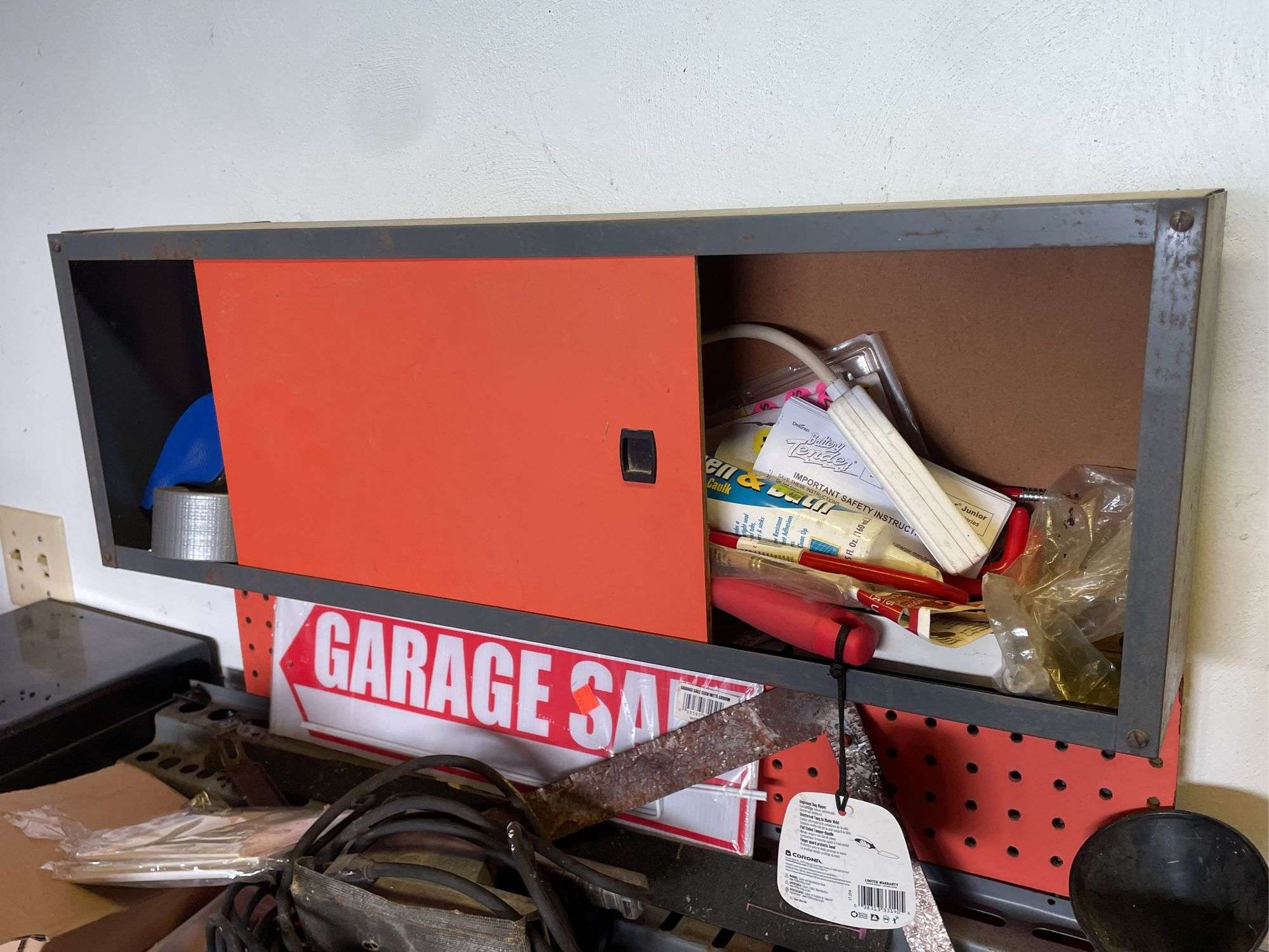 WORKBENCH WITH ITS CONTENTS