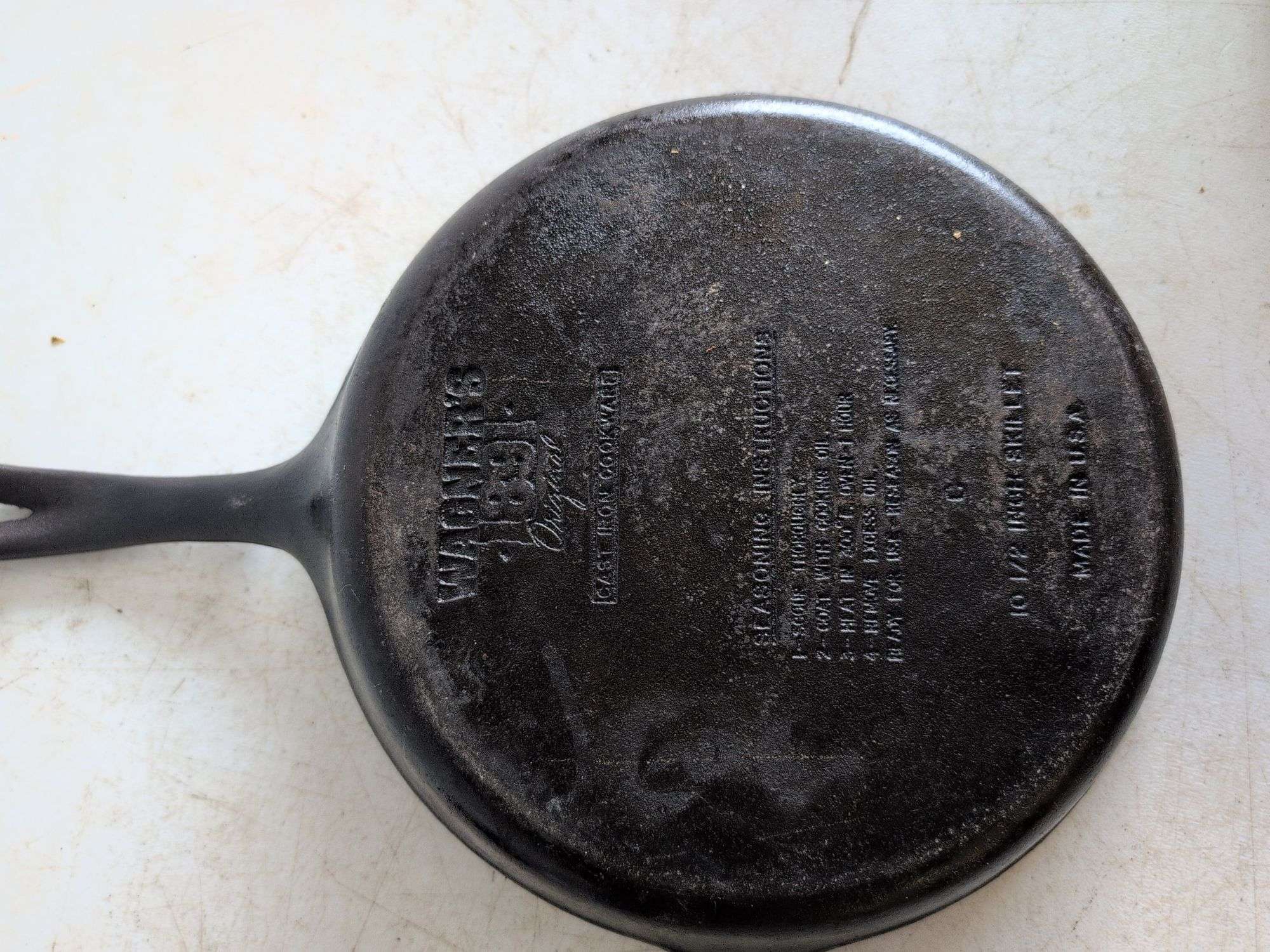 (2) cast iron skillets