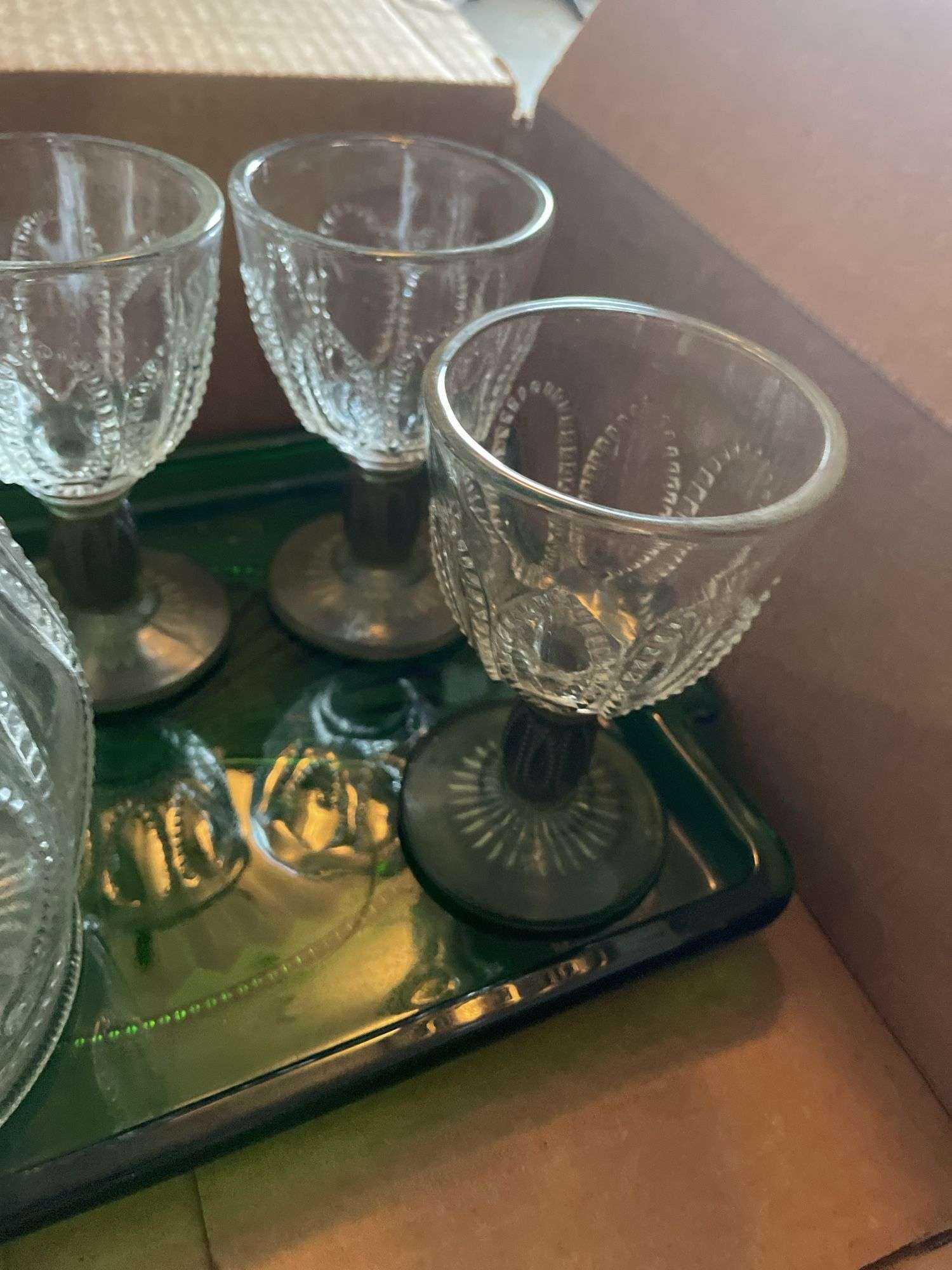SMALL DRINKING GLASSES