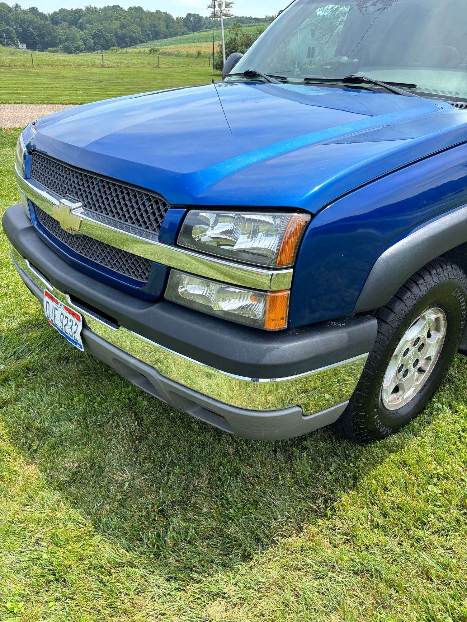 2003 Chevrolet 1500 Extended cab , 4x4 , Leather Interior, Good Running Truck