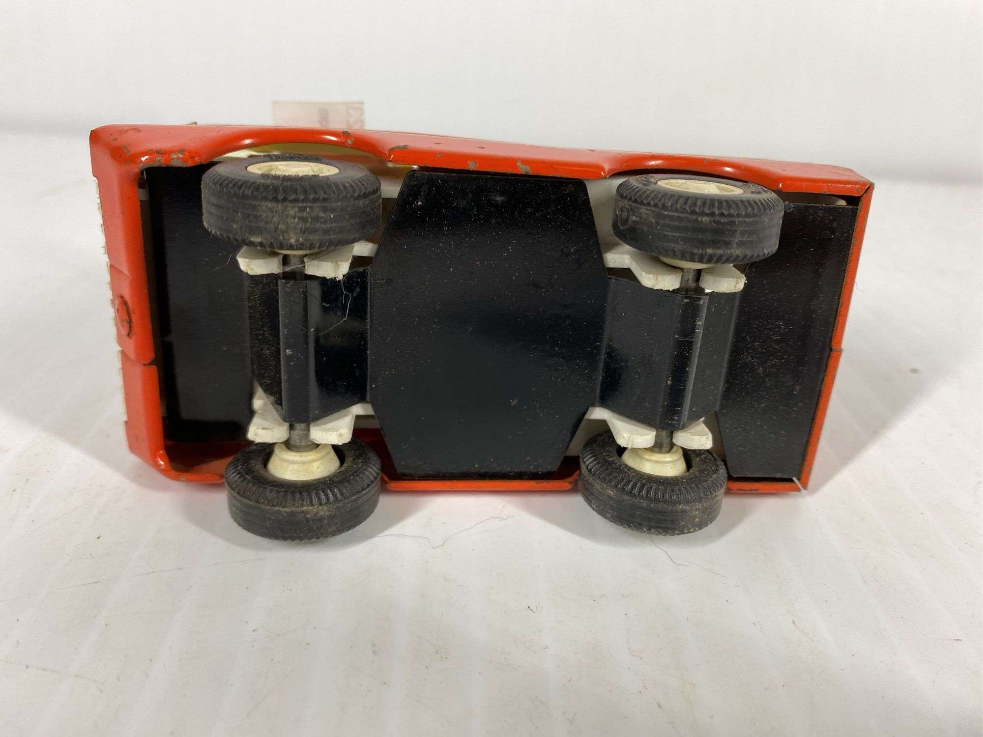 Tonka Mini Towtruck