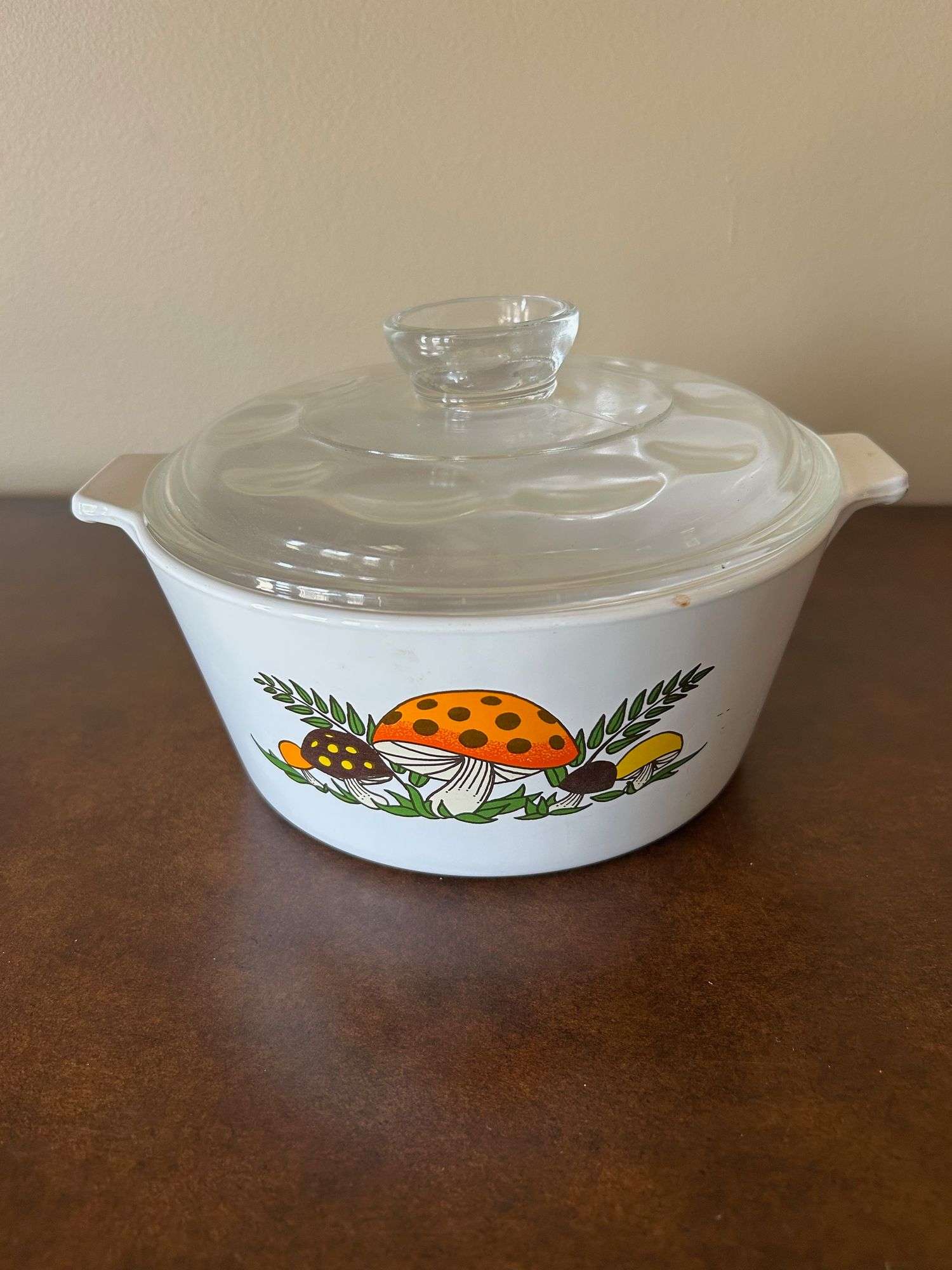 CorningWare Merry Mushroom Casserole Dish with Lid