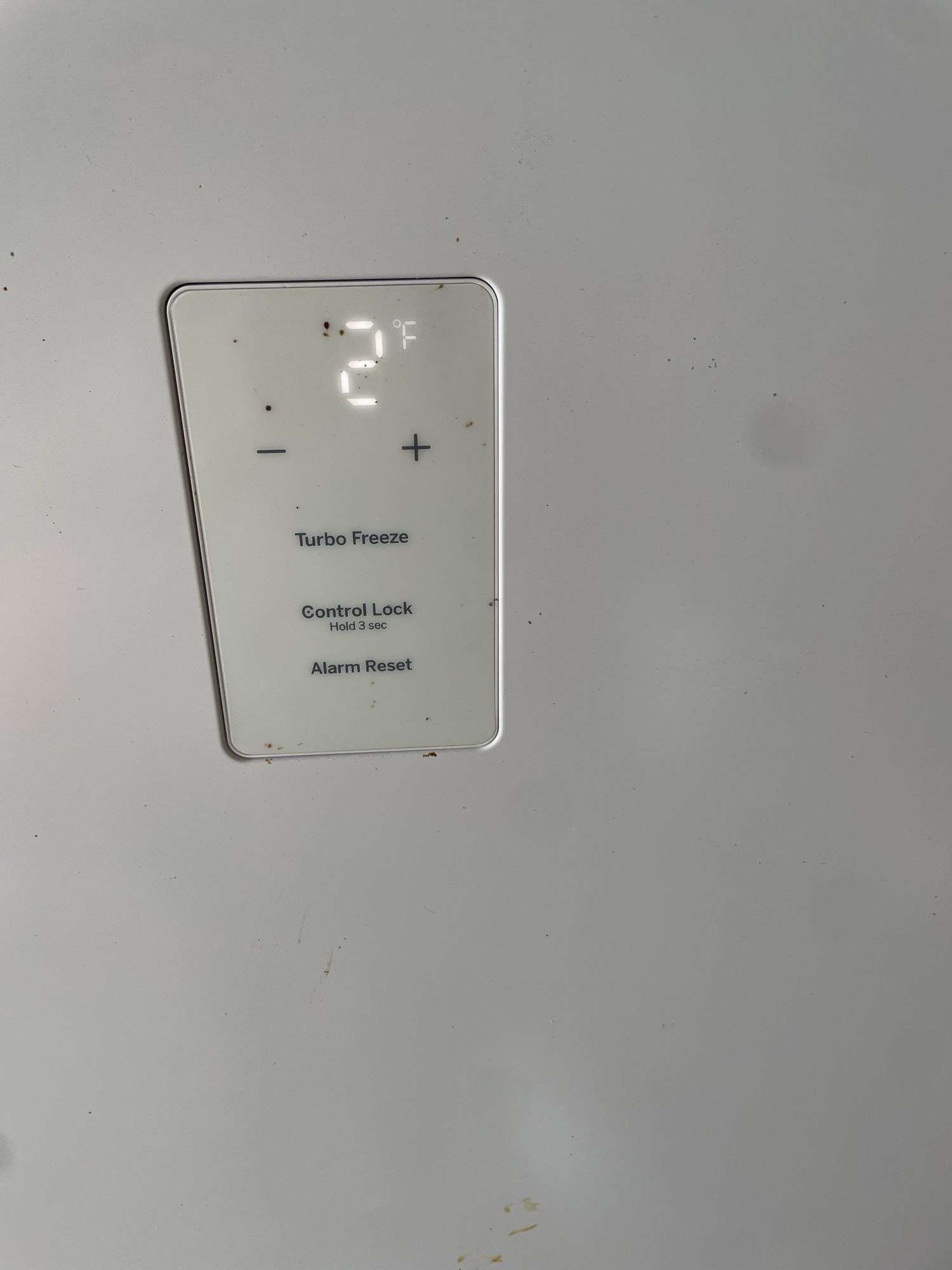 GE UPRIGHT FREEZER WORKS WELL