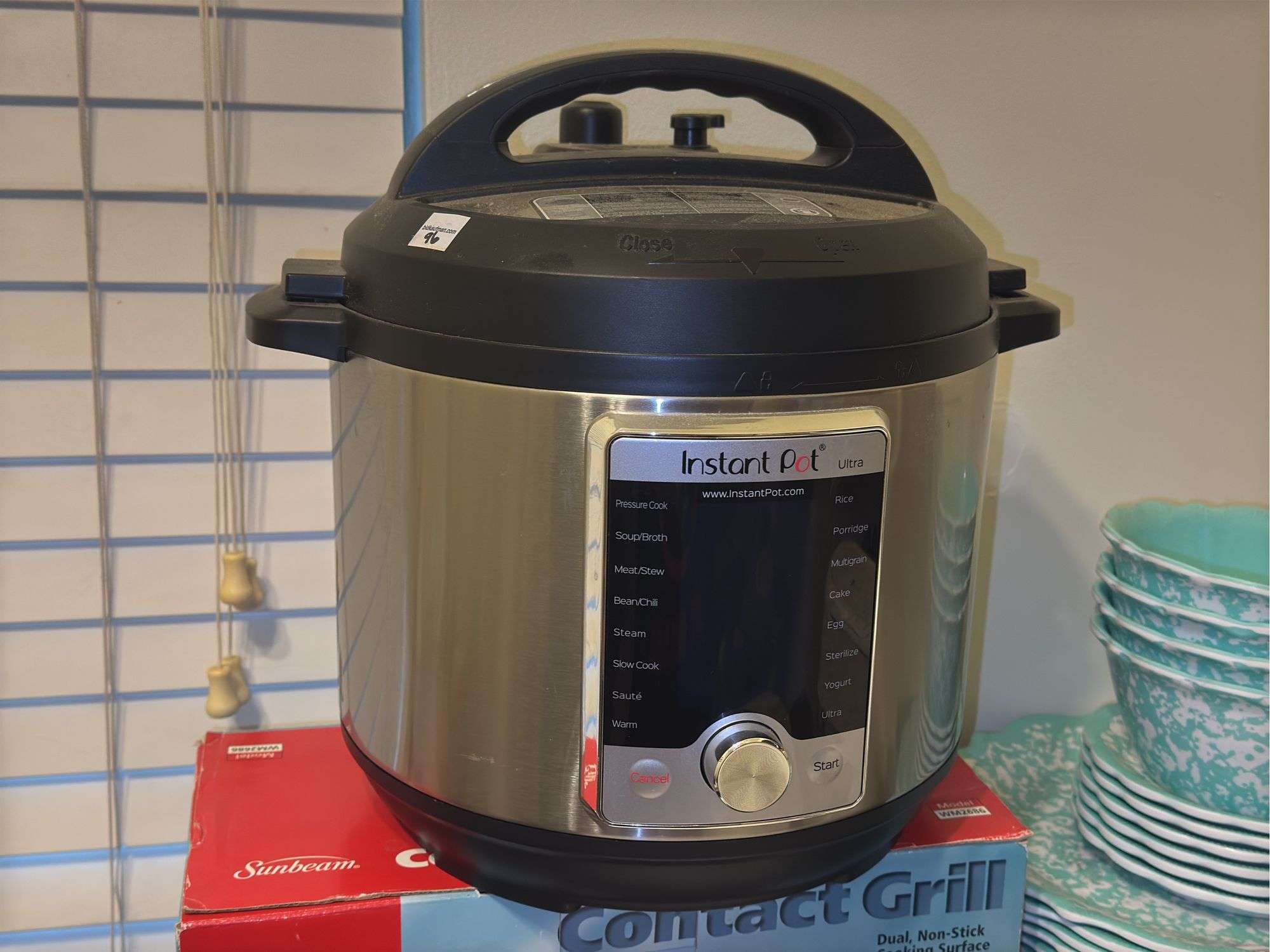 Massive Kitchenware Lot (See Details)