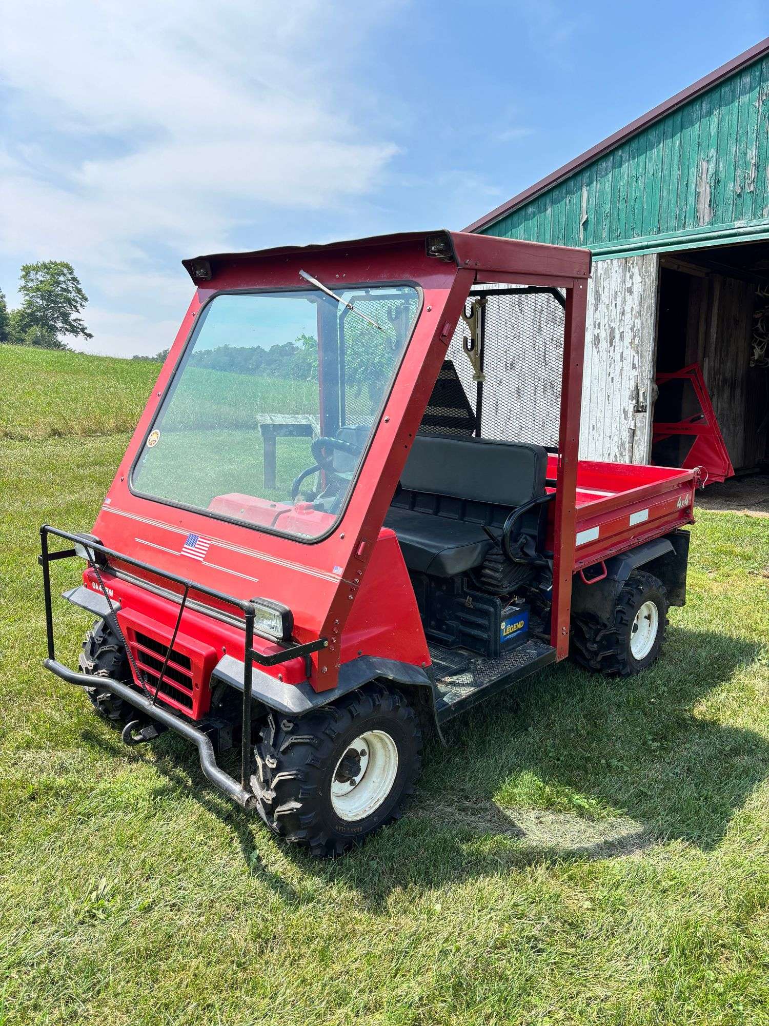 Kawasaki 2510 Mule ,4x4 , Electric Dump Bed , Has 2 Removable Doors , Good Tires ,