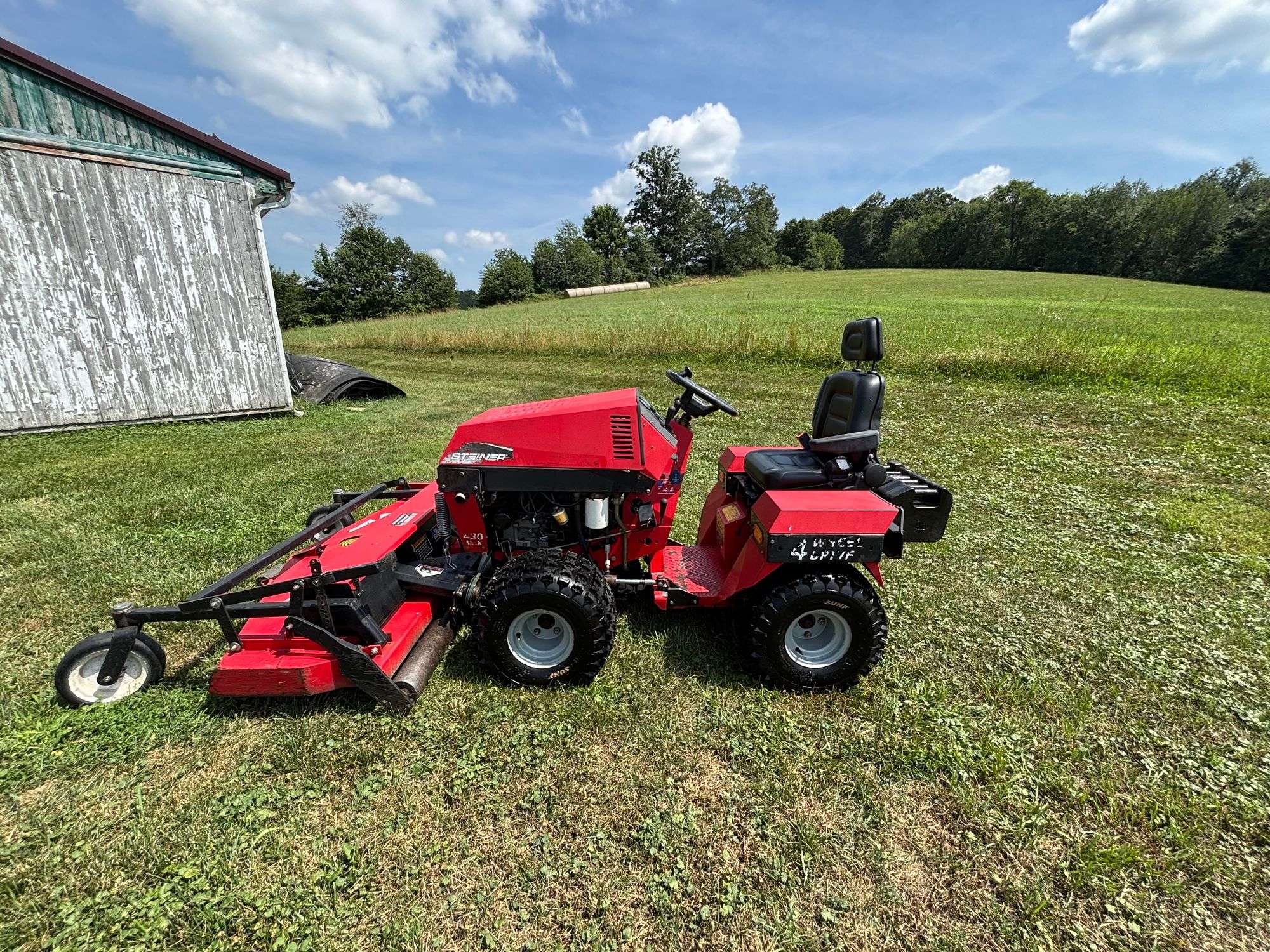 Steiner 430 Max Tractor, Kohler Engine, Lights , Rear Weights , Mower Deck , Blade , Front Bucket