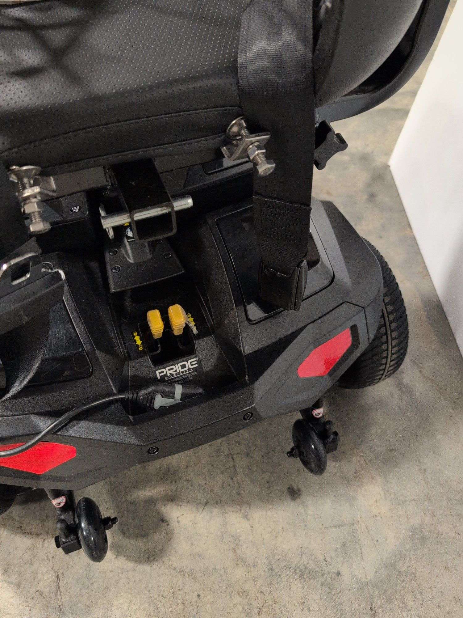Pride Mobility electric Go-Chair - like new, works well