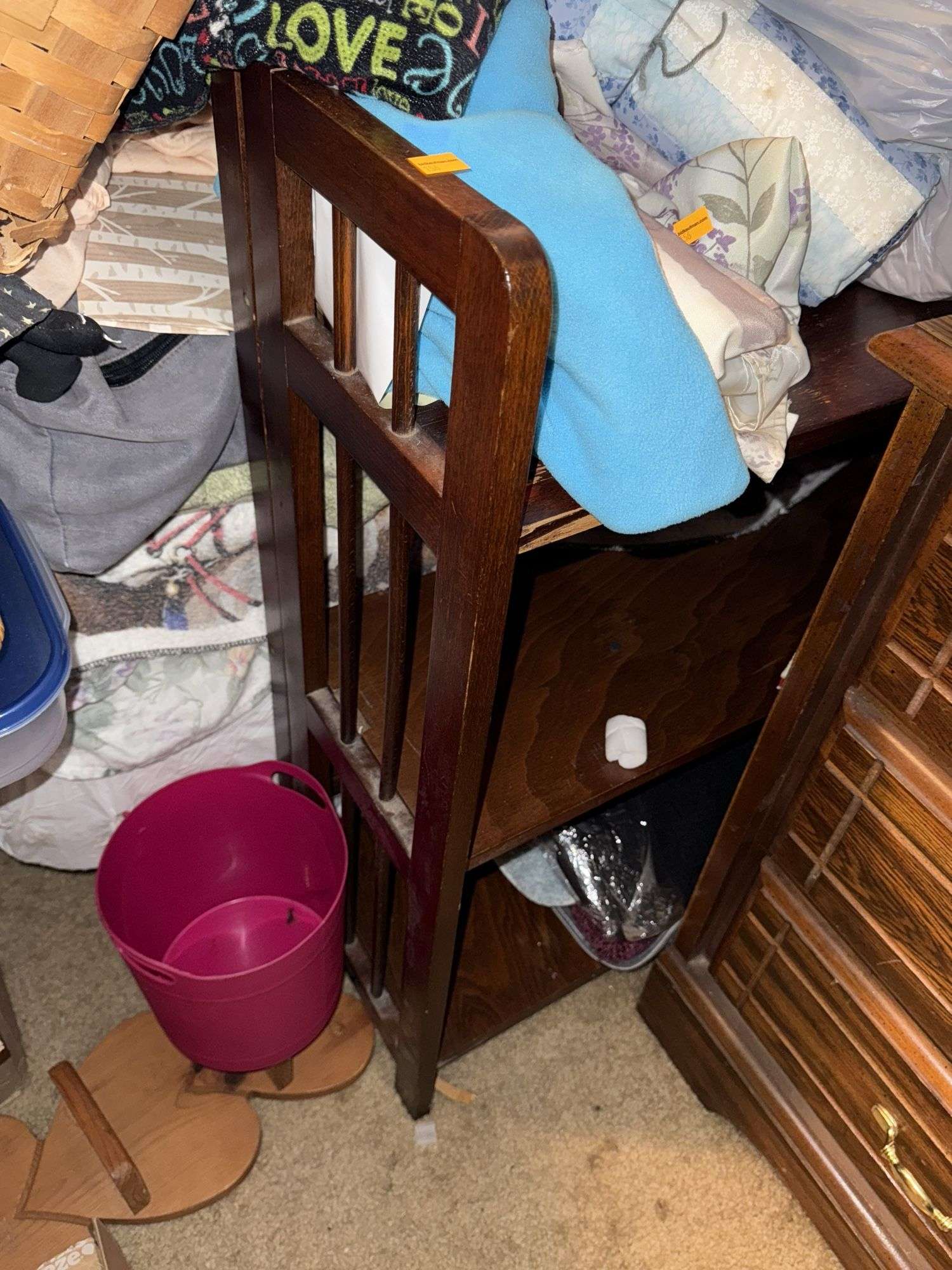 HUGE LOT INCL. TWIN BED, BASKETS, WALKER, HOME DECOR AND MORE