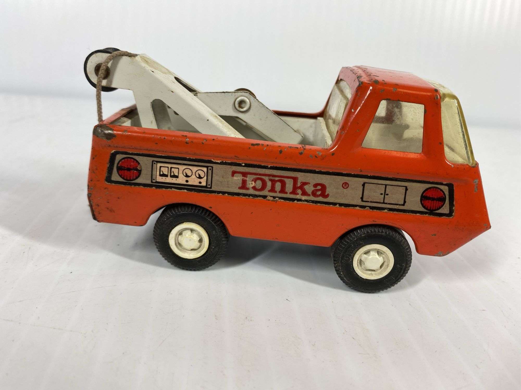 Tonka Mini Towtruck