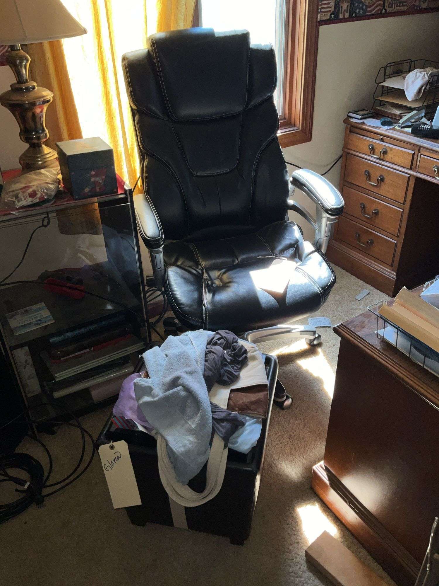 OFFICE CHAIR AND STORAGE BIN