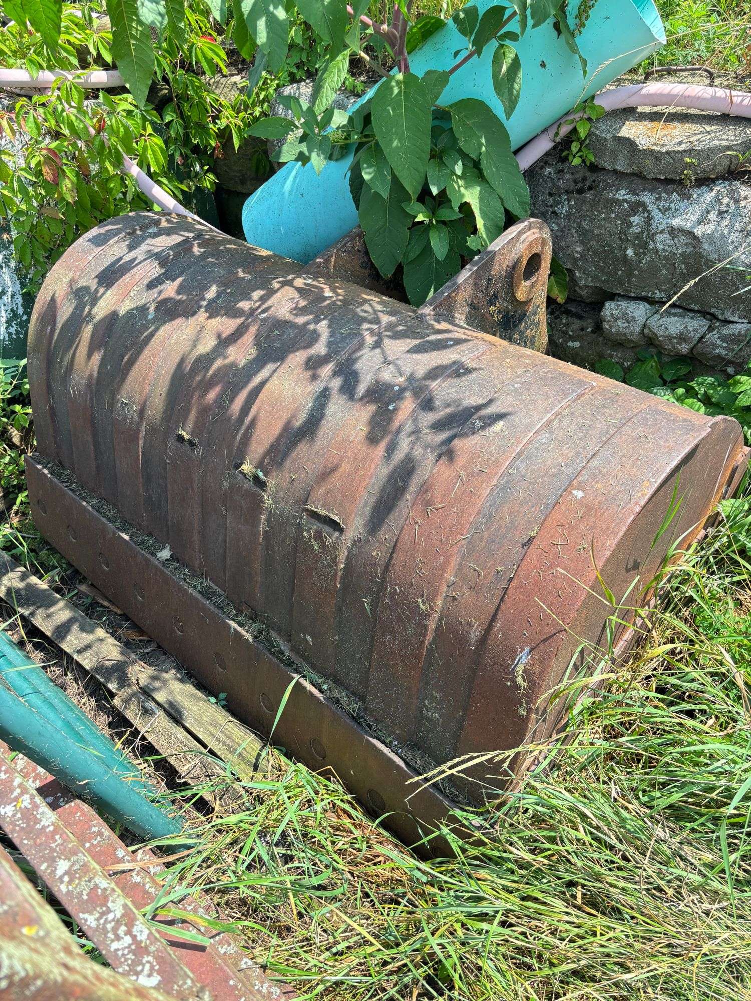 60" Smooth Edge Bucket (Backhoe or Trackhoe )
