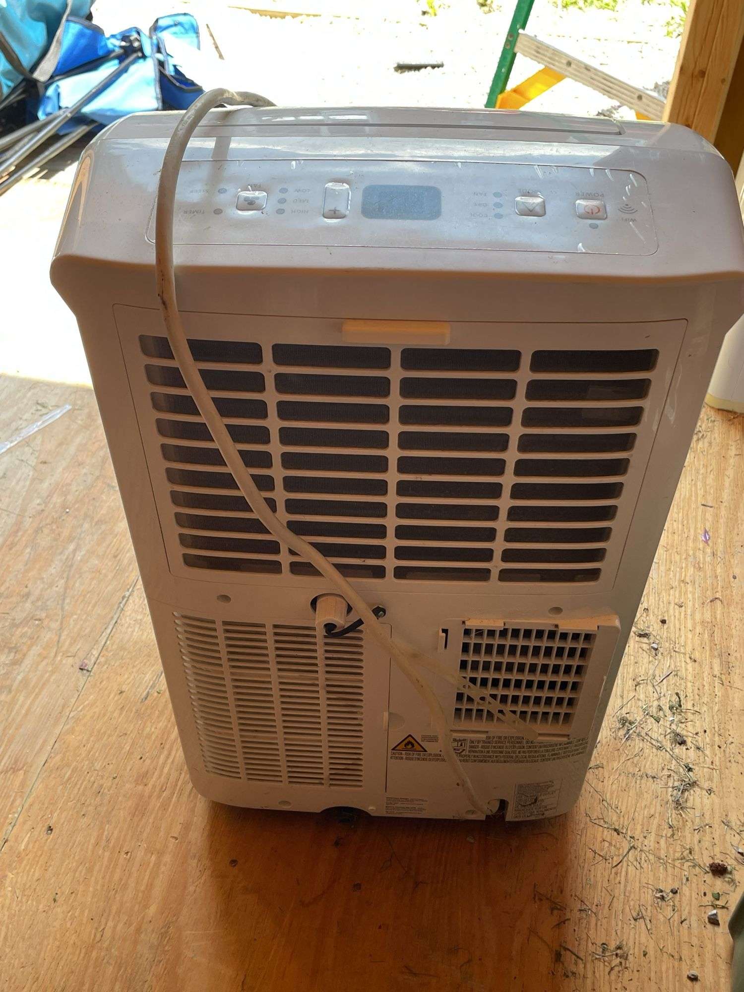 HISENSE PORTABLE A/C 7,000 BTU/HR