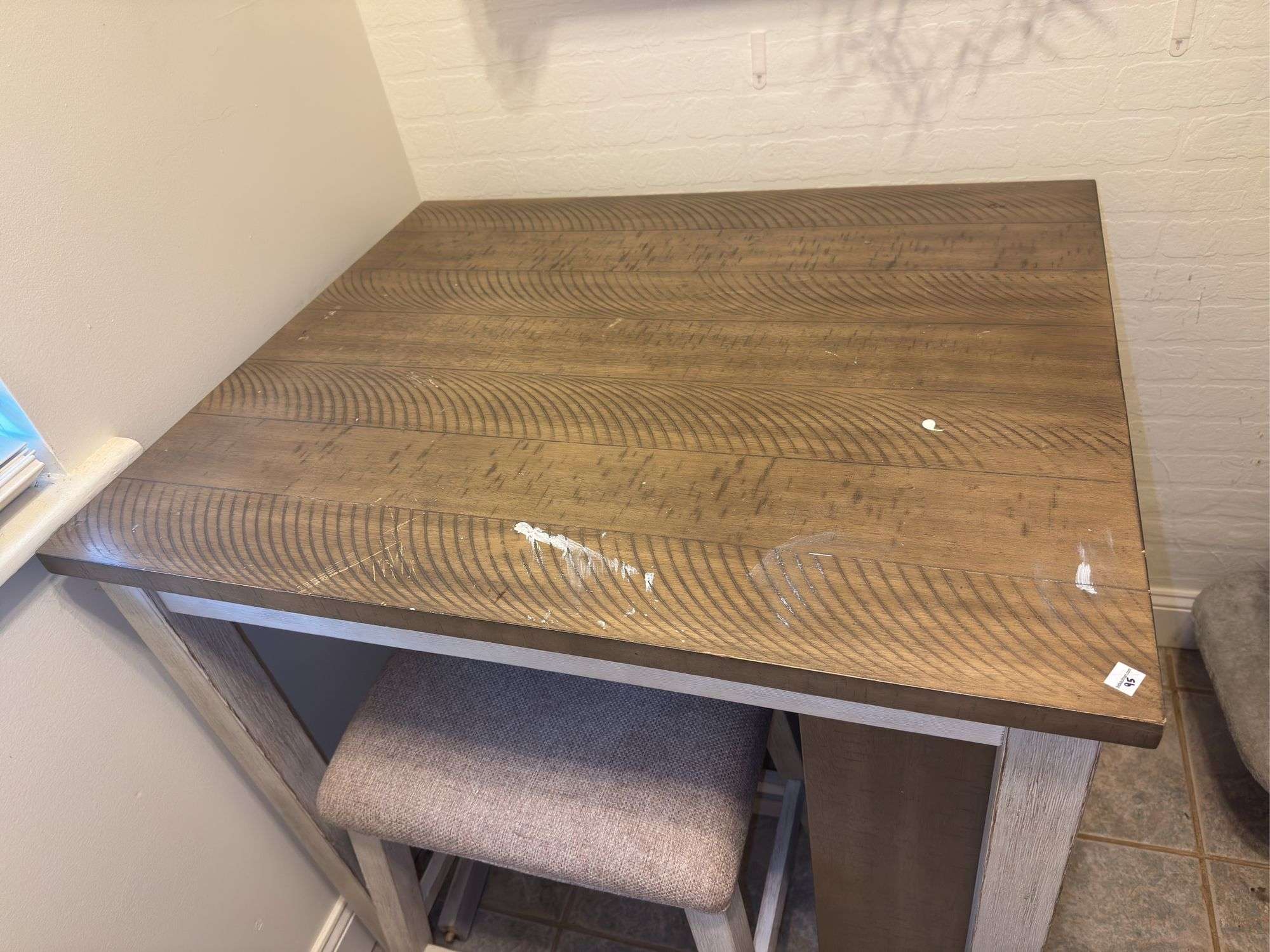 Rustic Style Kitchen Table and Stools