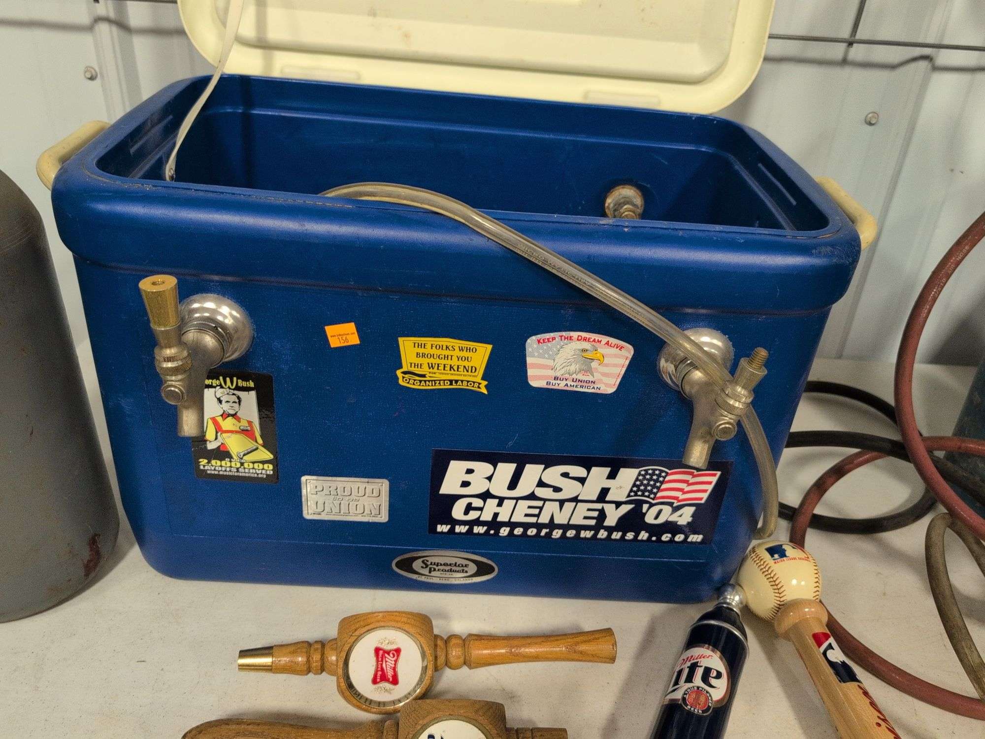Tap handles with (2) carbon dioxide tanks and hoses