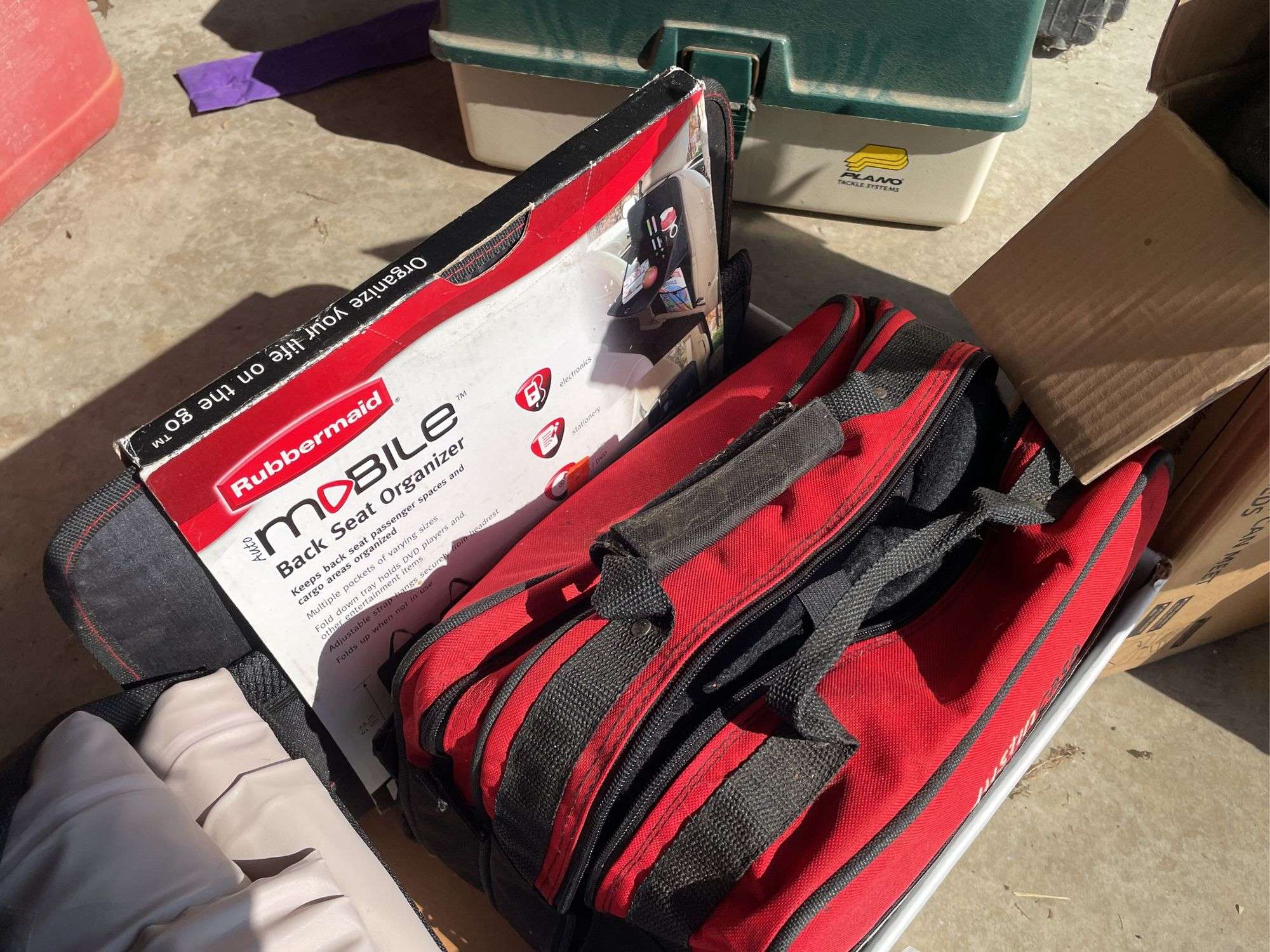 EMERGENCY KIT AND AIR MATTRESS