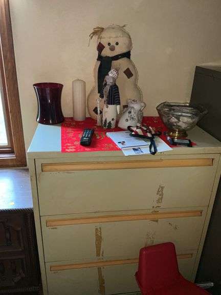 PAIR OF METAL CABINETS AND CONTENTS