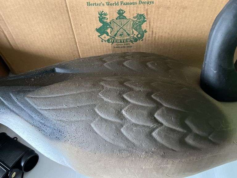 3 Herters Geese Decoys & Binoculars