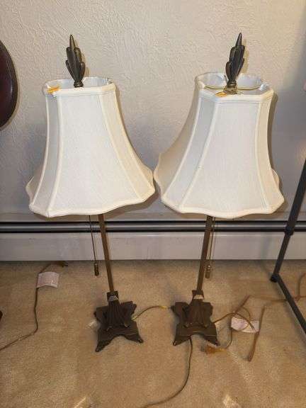 Pair of Vintage Victorian Style Mid Century Table Lamps