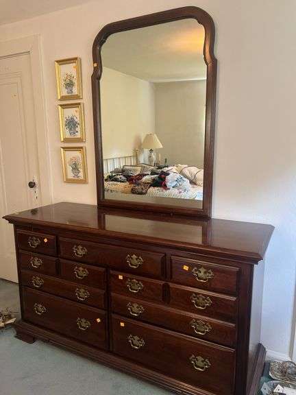 Kincaid Solid Wood Furniture Dresser and Mirror