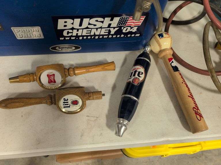 Tap handles with (2) carbon dioxide tanks and hoses