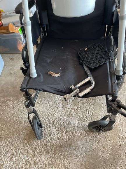 WHEELCHAIR AND PORTABLE TOILET