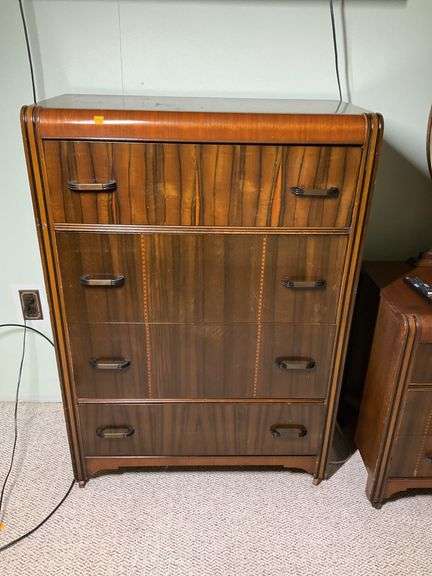 Vintage 4 Drawer Chest of Drawers