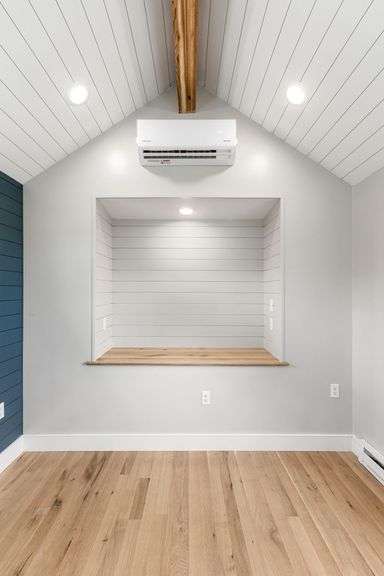 Mini Home on Wheels From Rosedale Trades