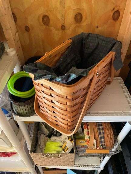 PLASTIC SHELF AND ALL CONTENTS PICTURED