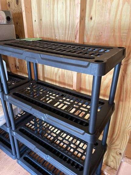 PLASTIC SHELVING