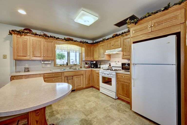 Brick Ranch Home in Sugarcreek