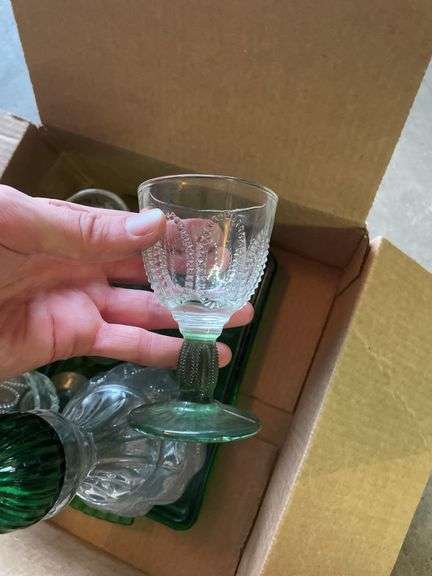 SMALL DRINKING GLASSES