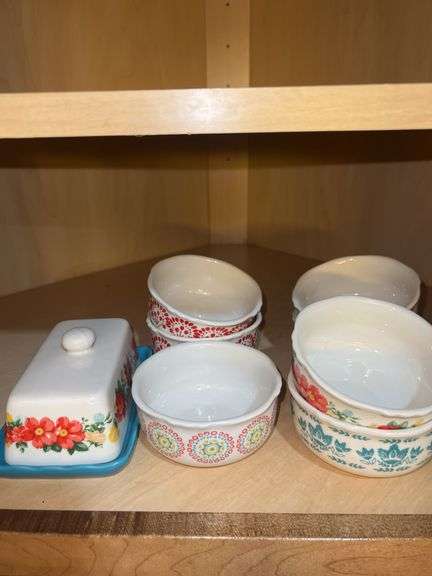 Assorted Pioneer Woman Dishes