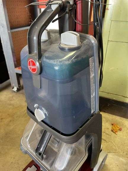 HOOVER POWER SCRUB (WORKS WELL BUT HAS BROKEN RELEASE TAB ON HANDLE)